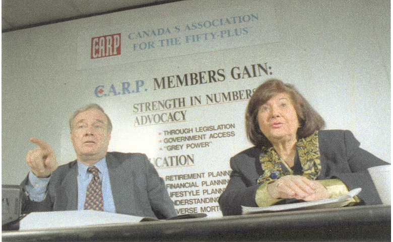 Canadian Association of Retired Persons meeting with Lillian Morgenthau and Paul Martin, 2001 - Paul Lawrence (photographer)
