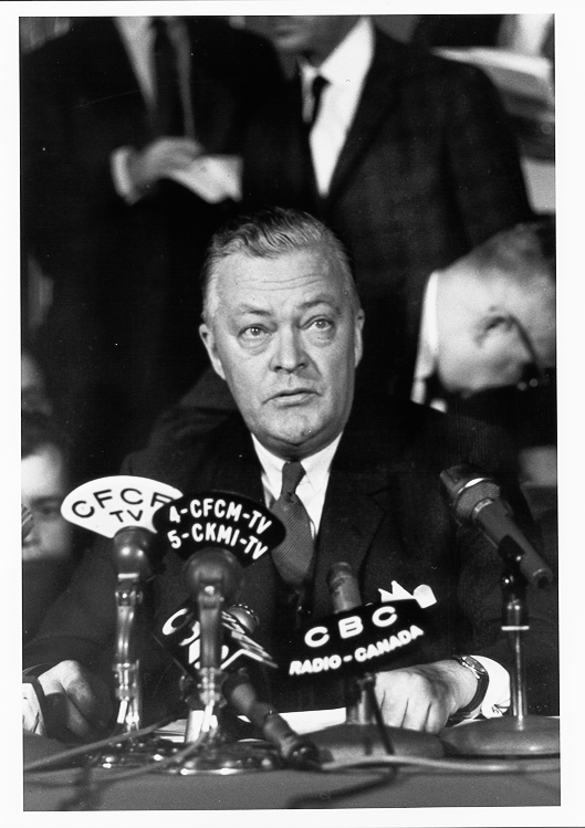 Jean Lesage, Premier of Quebec  1964 - Duncan Cameron (photographer) - NAC, PA108147